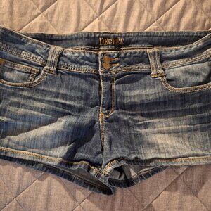 Decree Jean shorts